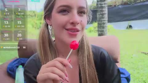 dionekiss online show from July 11, 6:44 pm