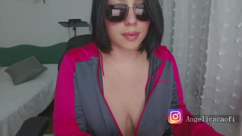 Anglica A online show from May 17, 8:18 pm