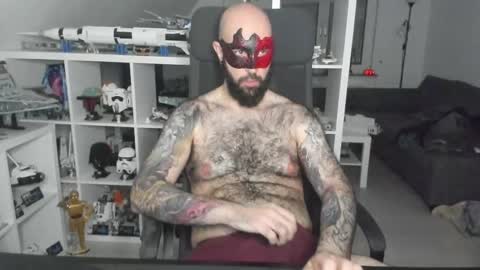 Snapshot of dirtybalws chatting on October 29, 5:58 pm Robert online show from October 29, 5:58 pm