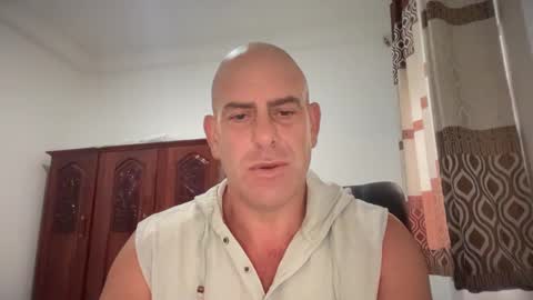 Dirtydanlondon online show from February 11, 8:48 am