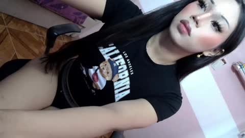 disneycum69_bella online show from November 13, 11:51 pm