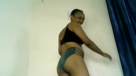 diva_cheupe online show from March 23, 8:30 am