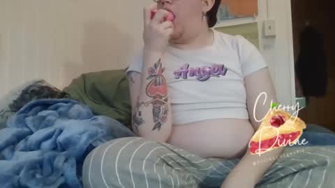 divinecherrypie online show from January 31, 6:57 pm