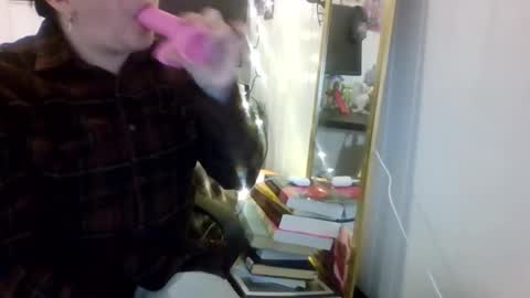 divinecherrypie online show from January 25, 1:32 am