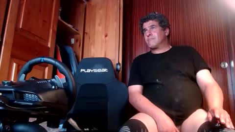 Snapshot of divitimido chatting on October 9, 6:30 am divitimido online show from October 9, 6:30 am