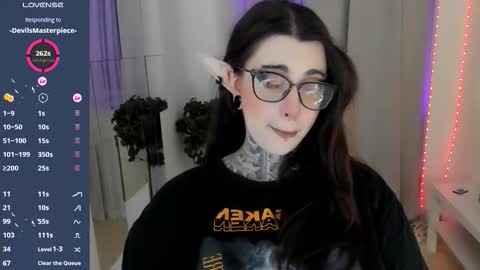 dixipixi_ online show from October 10, 6:08 am