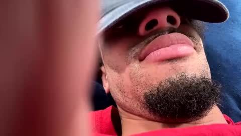 Snapshot of dixkzilla chatting on February 10, 3:57 am dixkzilla online show from February 10, 3:57 am