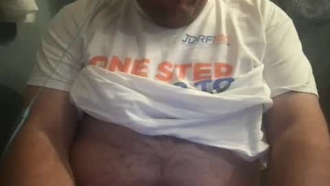 Snapshot of dj_stud chatting on September 11, 4:58 am dj_stud online show from September 11, 4:58 am