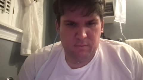 Snapshot of dj_stud chatting on February 4, 6:36 am dj_stud online show from February 4, 6:36 am