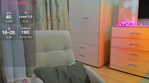 Maddy online show from February 21, 3:26 pm