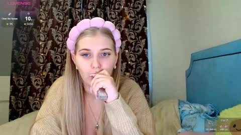 Alice online show from December 3, 8:37 am