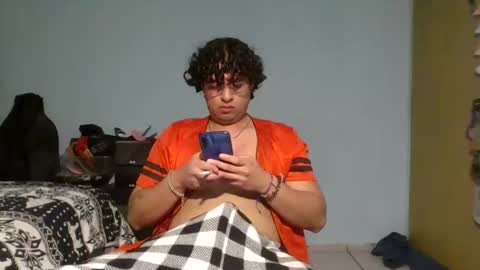 MrPepino online show from February 5, 4:05 am