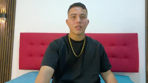  01 online show from May 15, 11:51 am
