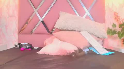 Dolce Pearl online show from June 26, 5:35 am