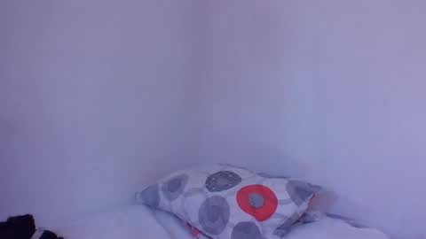 doll_dollys_ online show from July 25, 7:34 pm