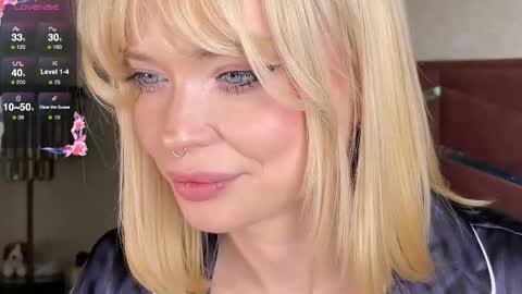 Dorothy Mayfield online show from October 6, 3:19 pm