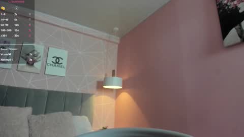 Snapshot of dolly_zoe chatting on October 13, 11:07 pm Call me Zoe online show from October 13, 11:07 pm