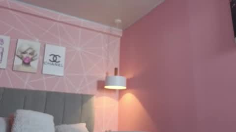 Snapshot of dolly_zoe chatting on October 15, 2:26 am Call me Zoe online show from October 15, 2:26 am