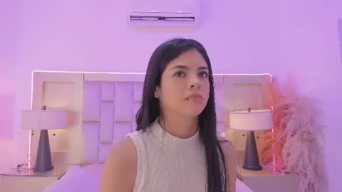 Juliana online show from July 17, 7:16 pm