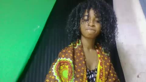 doloresslu online show from March 17, 8:52 am