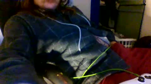 Snapshot of dolphindict chatting on December 25, 8:40 am dolphindict online show from December 25, 8:40 am