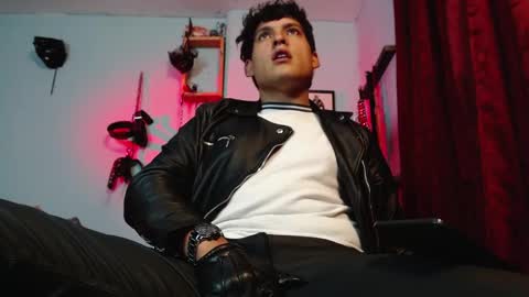 Snapshot of dom2travelers_sm chatting on October 13, 11:51 pm Diego Castell online show from October 13, 11:51 pm