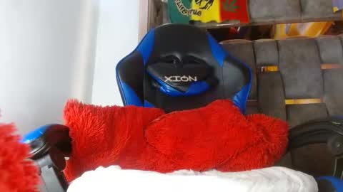 Snapshot of dominic751 chatting on September 26, 3:09 pm dominic751 online show from September 26, 3:09 pm