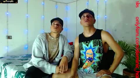 Snapshot of dominic_hanks chatting on February 19, 6:33 am DOMINIC AND ANDREW online show from February 19, 6:33 am