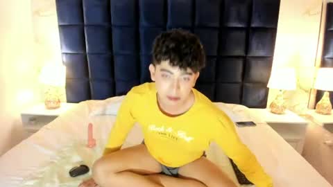 DOMINIC  online show from June 18, 8:14 pm