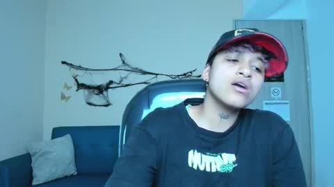 Snapshot of dominick_joness chatting on October 28, 5:52 am Dominick  online show from October 28, 5:52 am