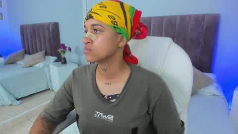 Snapshot of dominick_joness chatting on February 12, 8:40 pm Dominick  online show from February 12, 8:40 pm