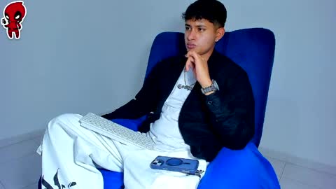  Dominic  online show from April 28, 2:49 am