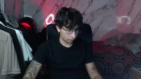 dominus_kane online show from January 15, 2:42 am