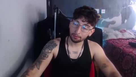 dominus_kane online show from October 28, 1:34 pm