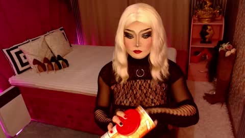      online show from December 23, 9:40 pm