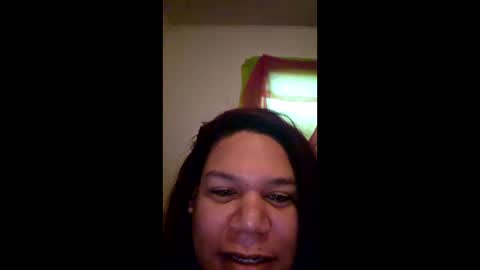 domtstopgal online show from May 3, 5:30 pm