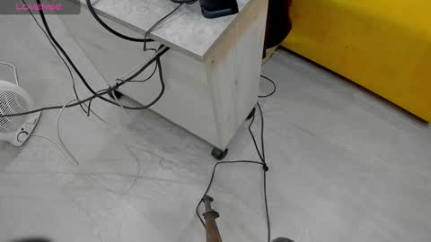 Donna On GMT2 Mon-Fri 3-9 AM online show from February 8, 6:12 am