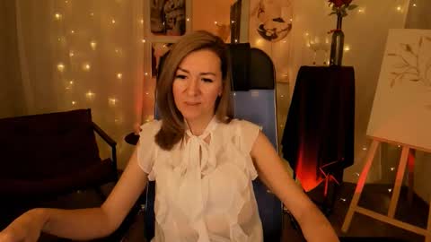 Donna online show from December 17, 4:25 pm