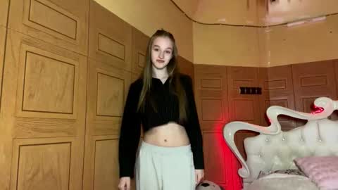 Anika online show from March 11, 4:32 pm