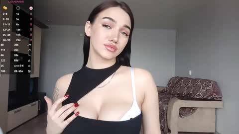 Jacqueline online show from March 27, 3:34 am