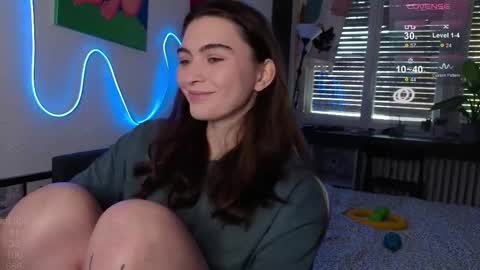 Alice online show from November 21, 9:51 am