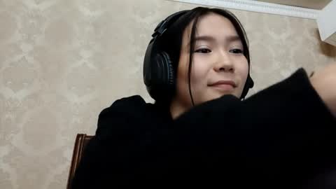 YuKi  online show from October 19, 11:26 am