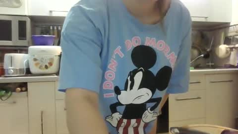 Dorrie Ann online show from February 1, 5:39 am