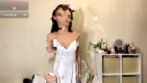 Kate online show from May 23, 8:05 pm