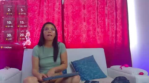 Double Delight online show from May 21, 3:29 pm