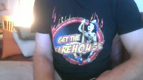 downundercock22 online show from April 5, 1:52 pm