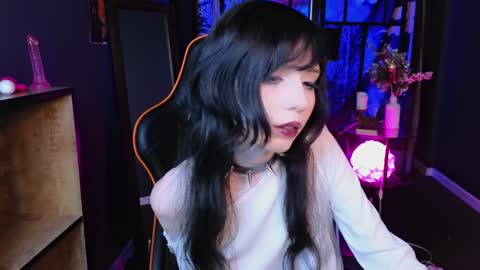 Draculaura online show from January 29, 3:37 pm