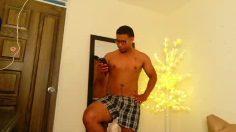 drake_jhons online show from May 9, 6:14 pm