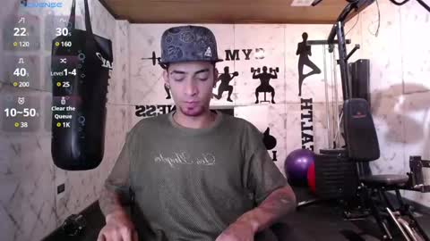Snapshot of drakeneumann chatting on February 16, 3:26 am Drake Neuman online show from February 16, 3:26 am