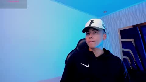 Snapshot of draven_marceaux chatting on October 23, 11:44 am Draven online show from October 23, 11:44 am